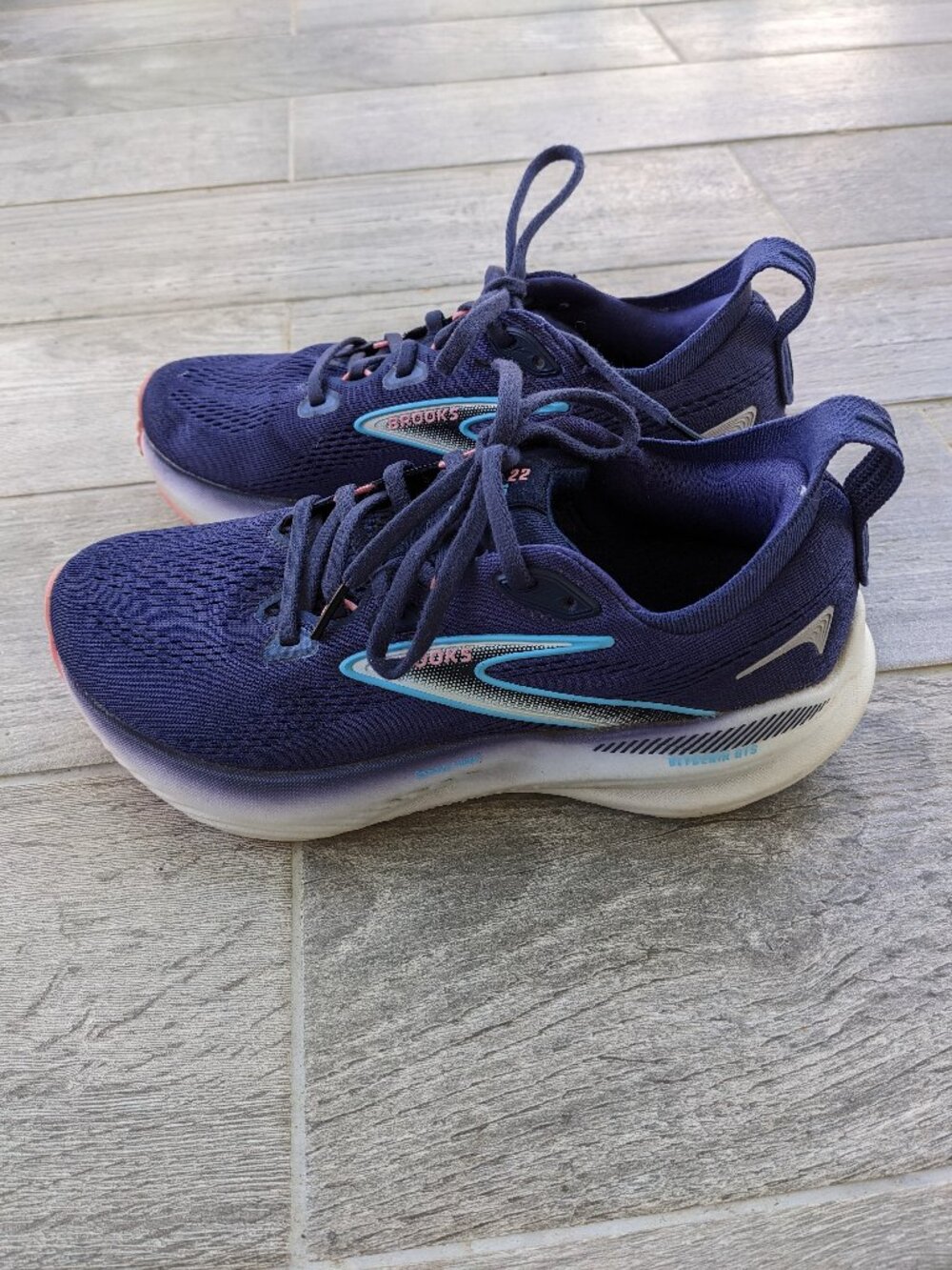 Brooks Glycerine GTS 22 size 6